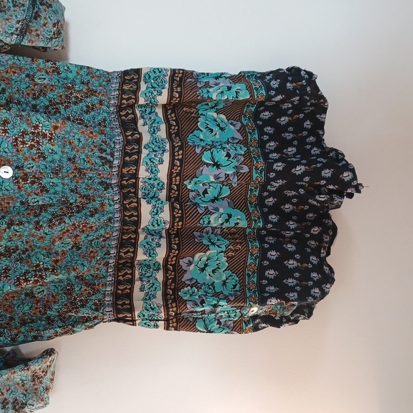 NWT Mimi Chica floral front button Bohemian v-neck romper | Blue green size M - Picture 7 of 7